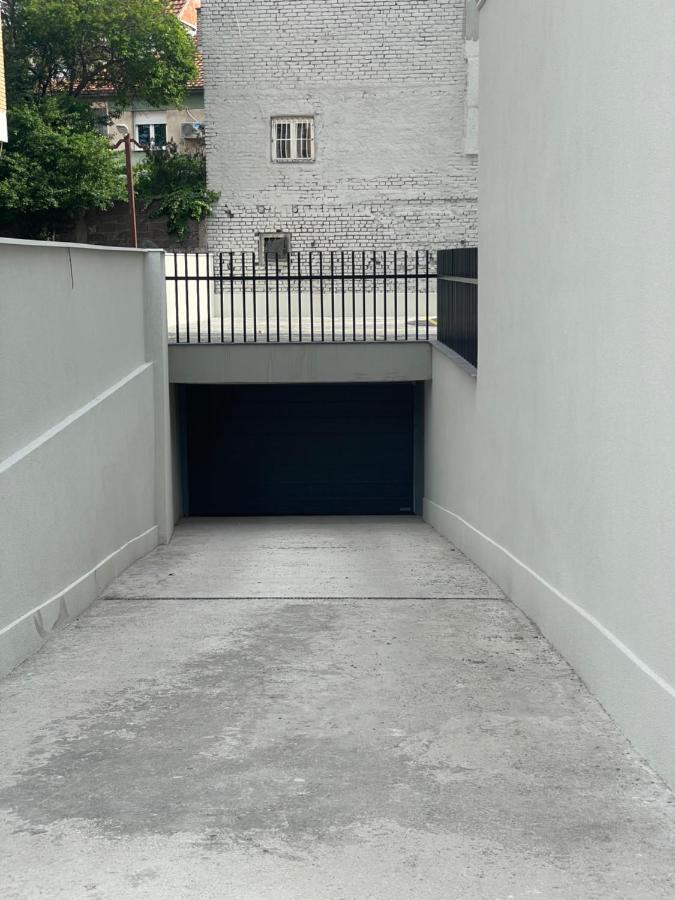 Leo Lux 2 Apartment Ni Екстериор снимка