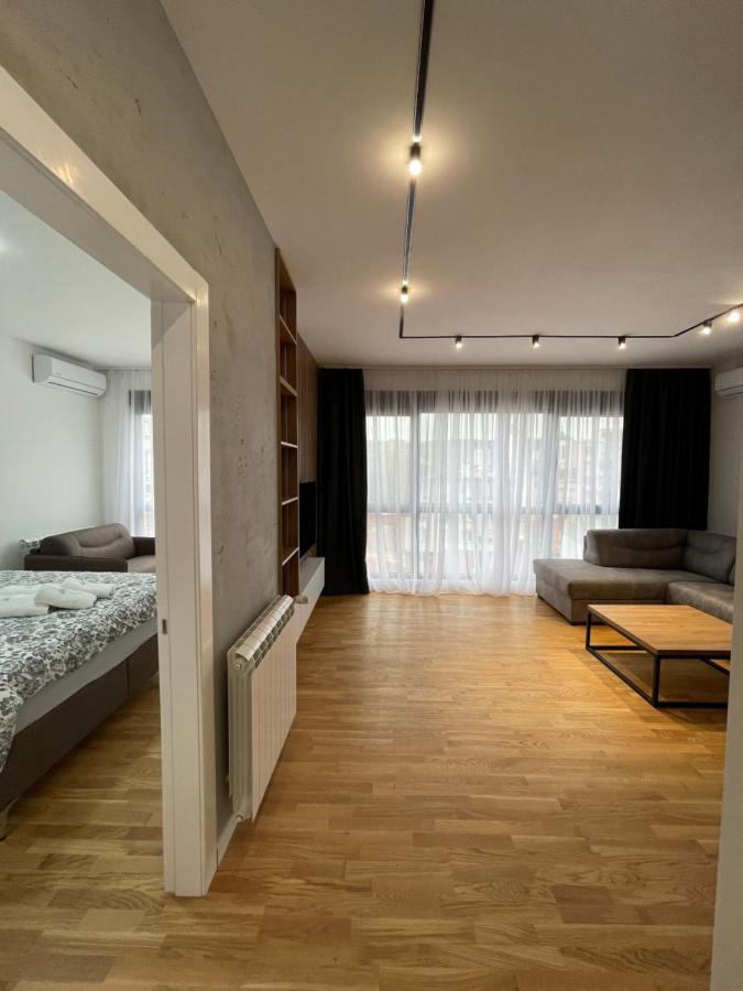 Leo Lux 2 Apartment Ni Екстериор снимка