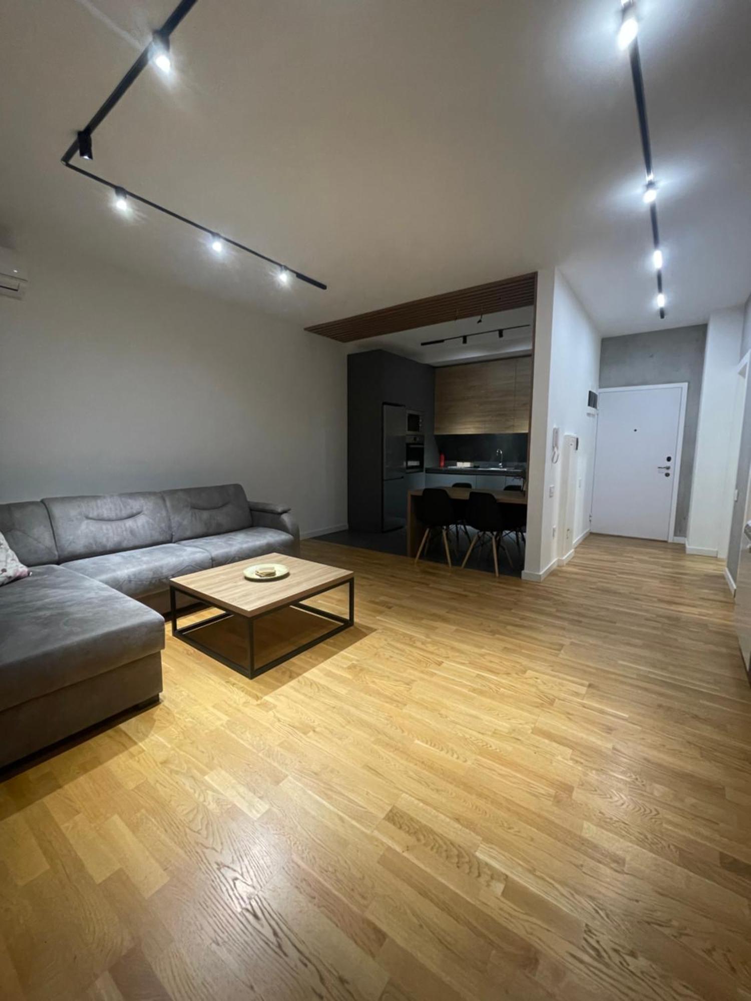 Leo Lux 2 Apartment Ni Екстериор снимка