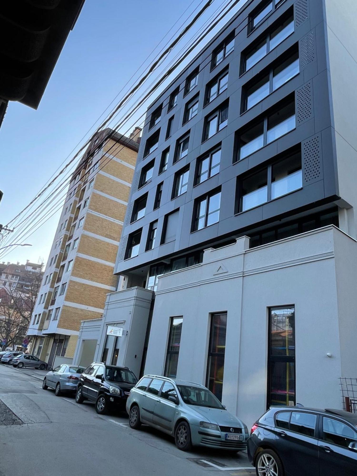 Leo Lux 2 Apartment Ni Екстериор снимка